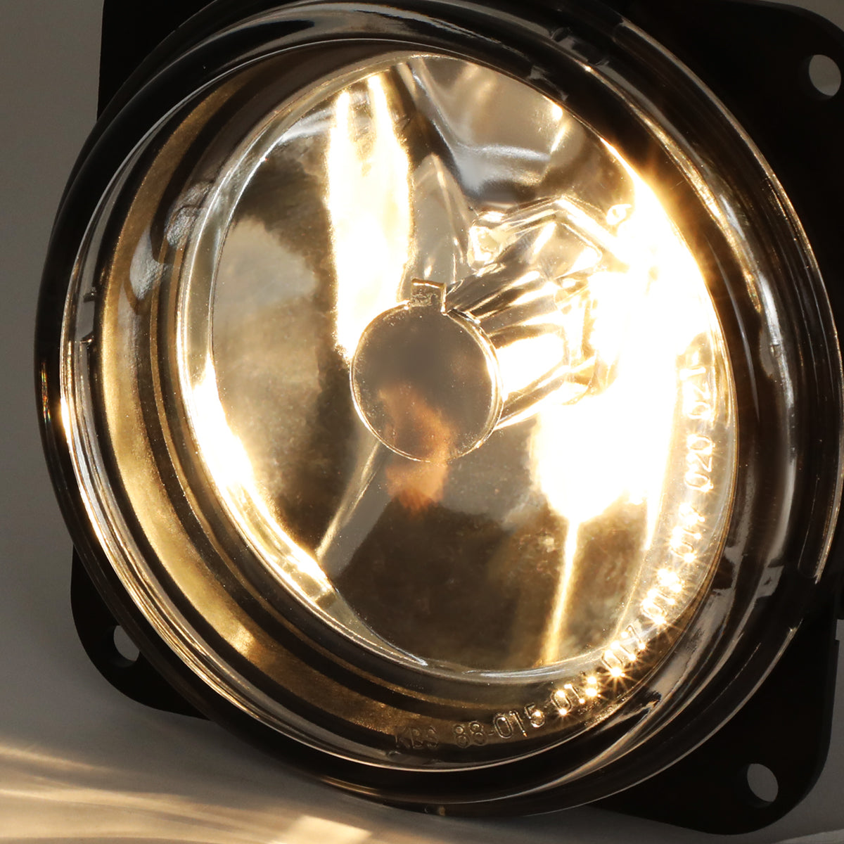 DNA Motoring, 01-04 Mazda Tribute Clear Lens Fog Light - w/Light Bulbs - 1Pc