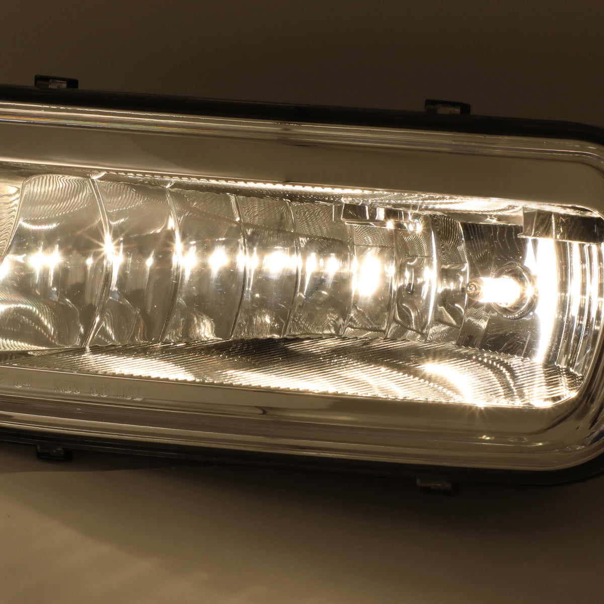 DNA Motoring, 04-06 Ford F150 Lincoln Mark LT Clear Lens Left/Driver Side Fog Light - FO2592209