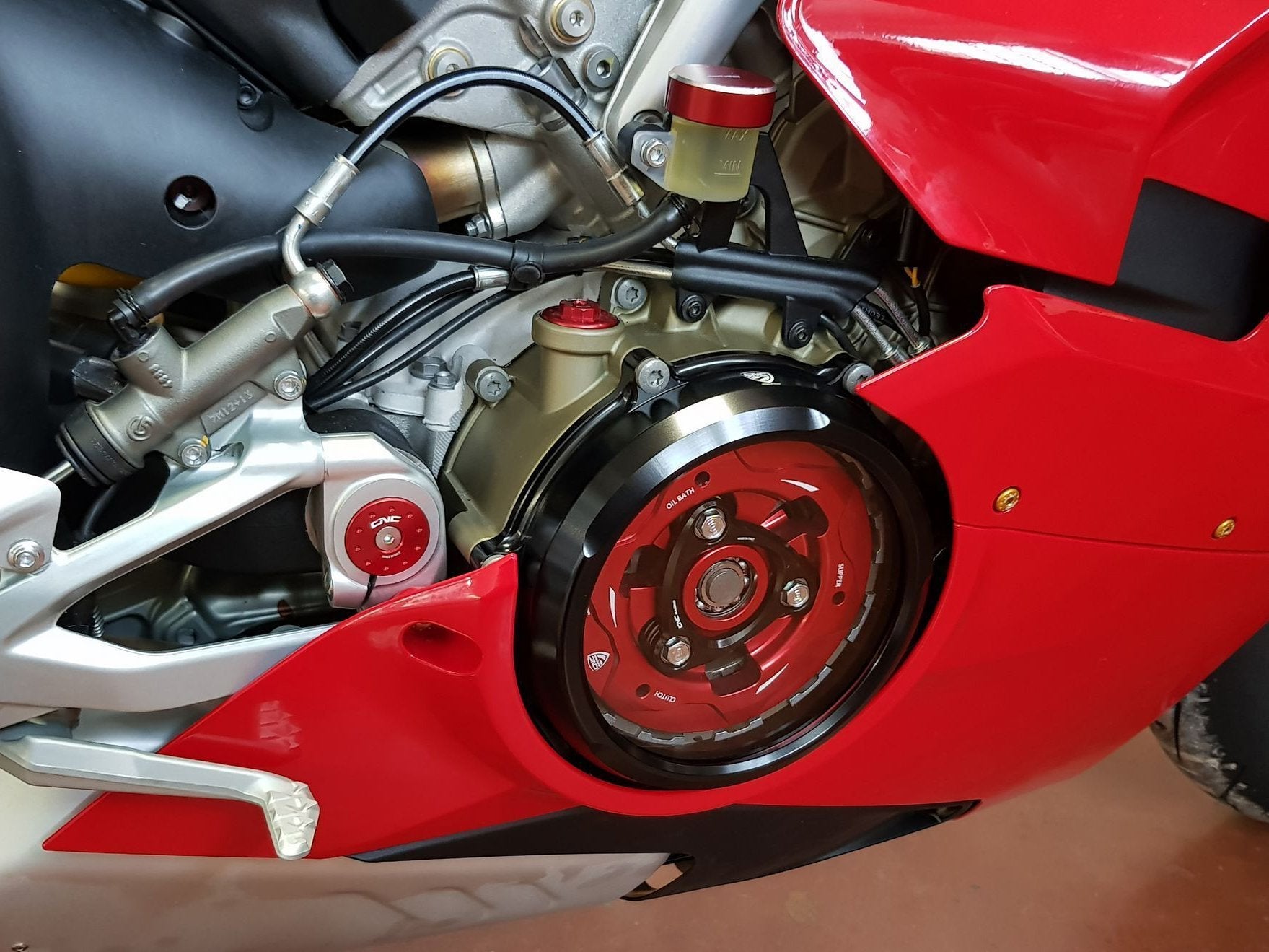 CNC Racing, CA210 - CNC RACING Ducati Panigale V4 Oil Bath Clear Clutch Cover