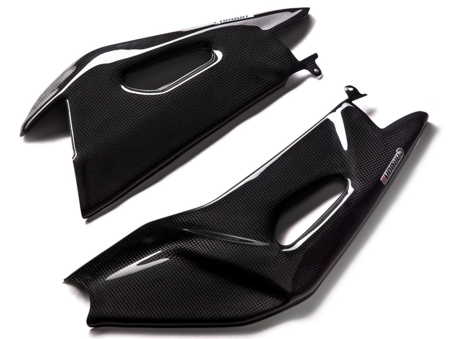 Carbon2Race, CARBON2RACE Aprilia RSV4 (15/20) Carbon Swingarm Covers