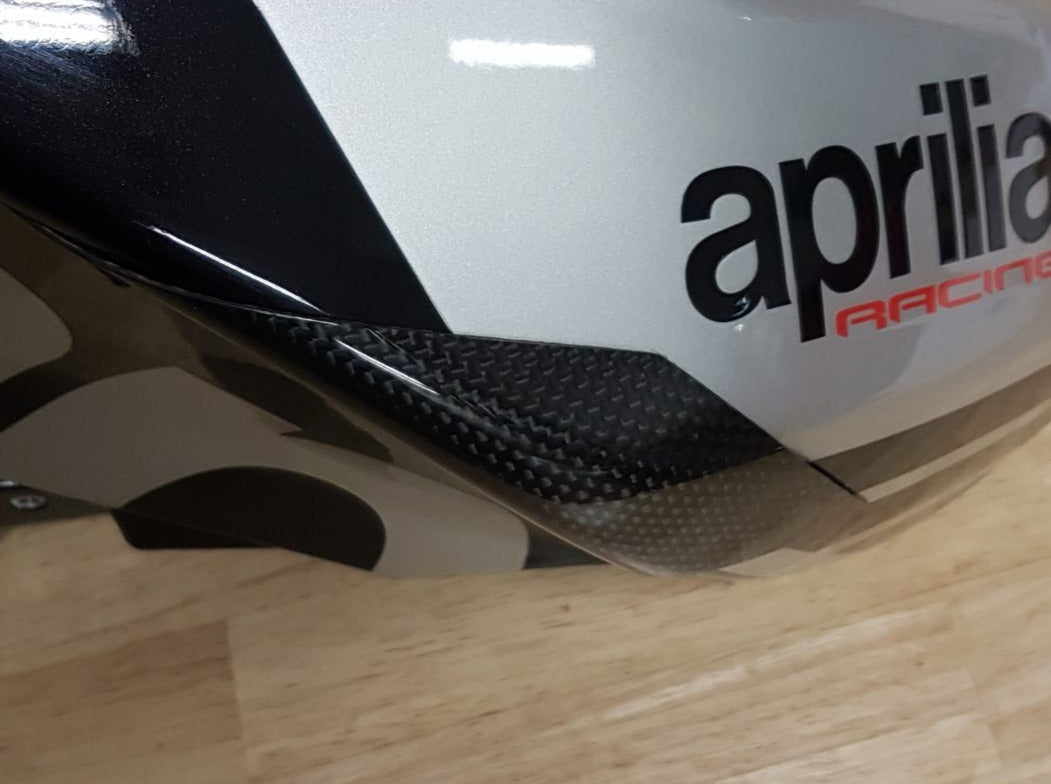 Carbon2Race, CARBON2RACE Aprilia Tuono V4 1100 (15/20) Carbon Tank Sliders