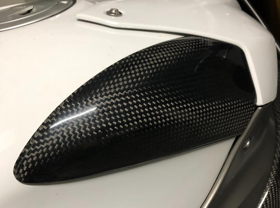 Carbon2Race, CARBON2RACE BMW S1000R (13/...) Carbon Fuel Tank Sliders