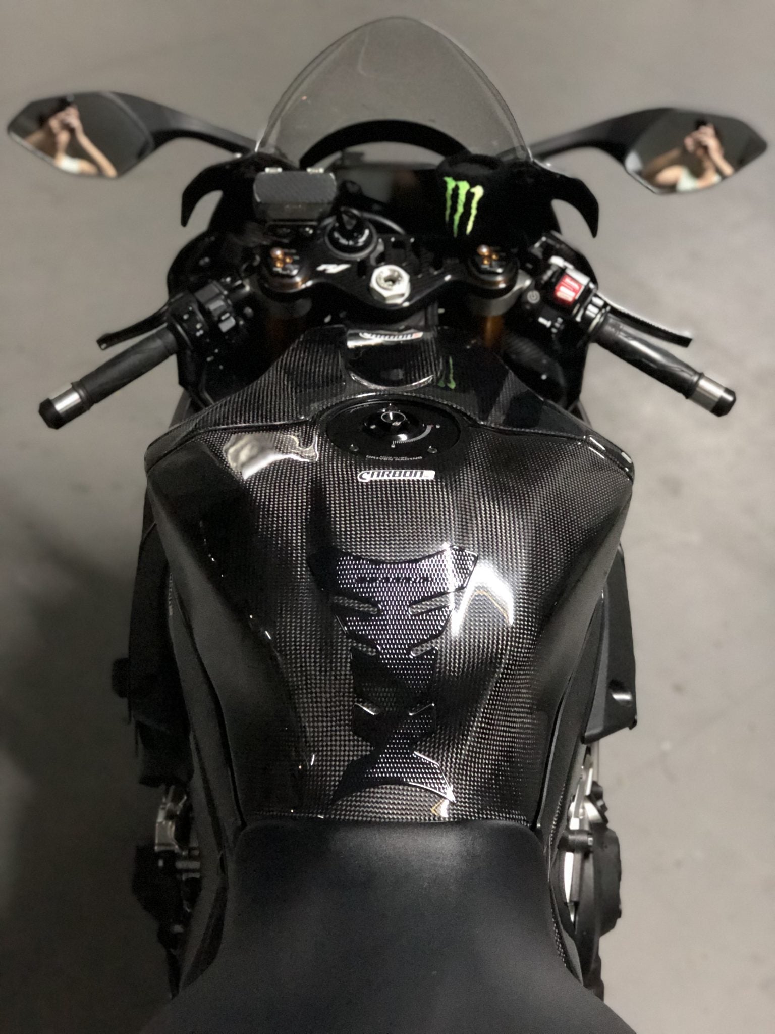 Carbon2Race, CARBON2RACE Yamaha YZF-R1 (15/...) Carbon Tank Cover