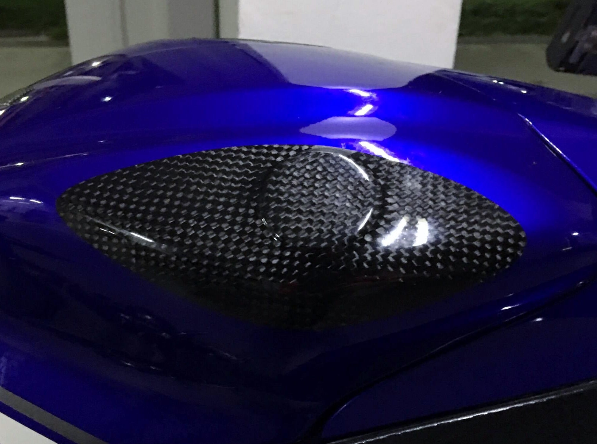 Carbon2Race, CARBON2RACE Yamaha YZF-R6 (08/16) Carbon Tank Sliders