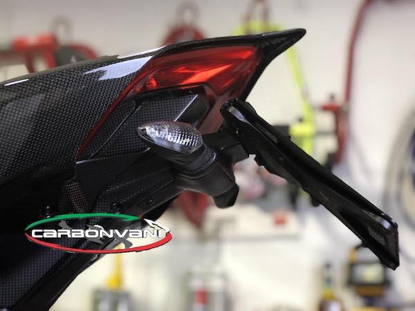 Carbonvani, CARBONVANI Ducati Panigale V4 / V4R Carbon License Plate Holder