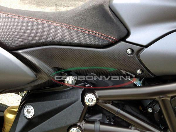 Carbonvani, CARBONVANI MV Agusta Rivale Carbon Seat Side Fairing Panels Kit